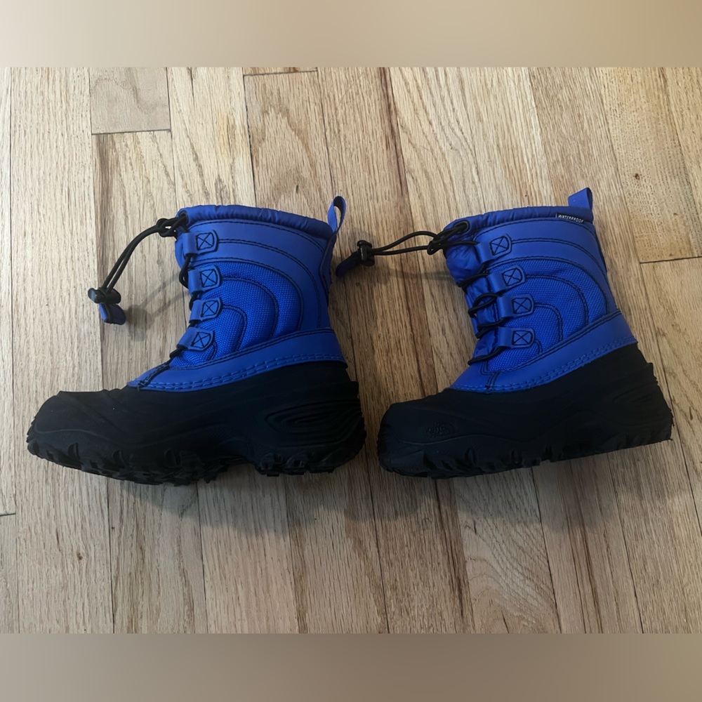The North Face youth Alpenglow IV Snow Boots